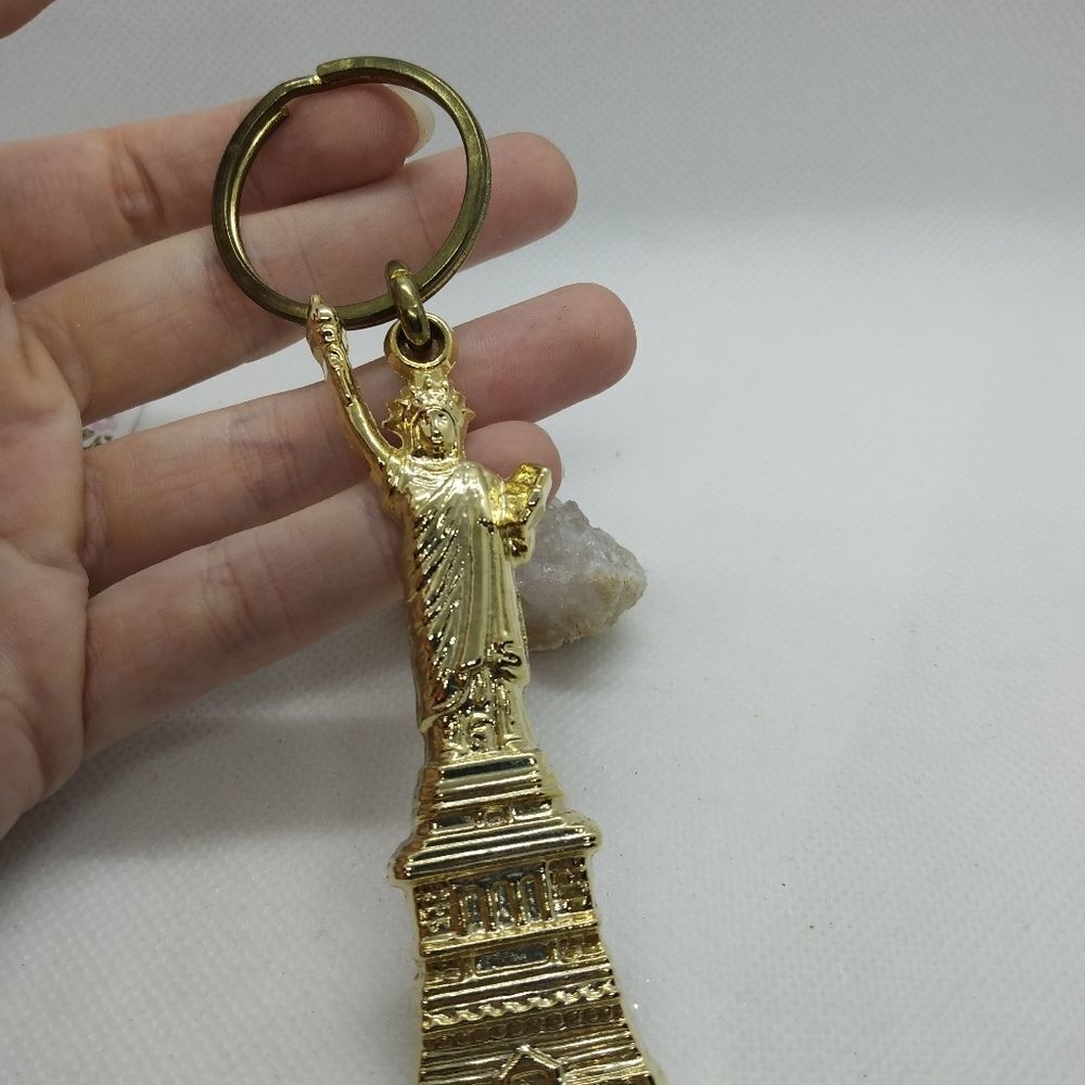 Goldtoned statue of liberty New York lady liberty keychain‎